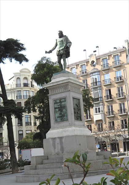 067-Памятник Сервантесу